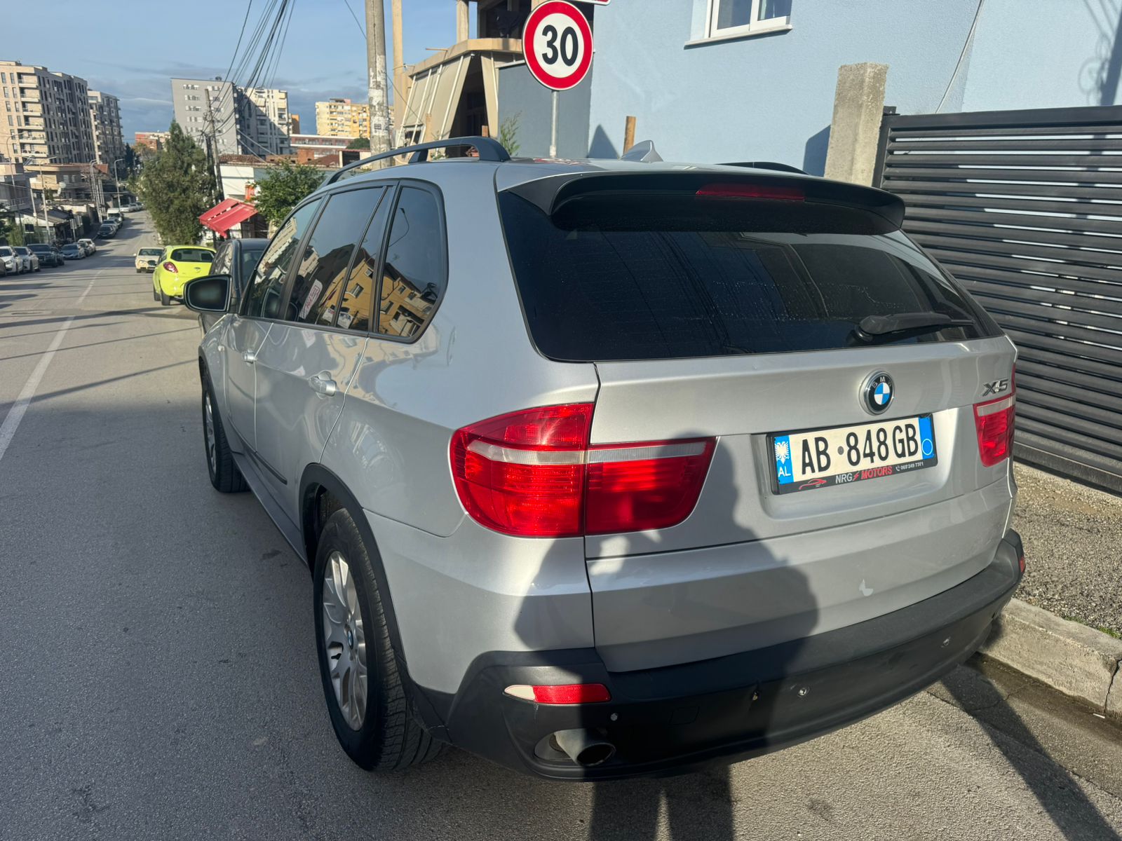 
								BMW X5 full									